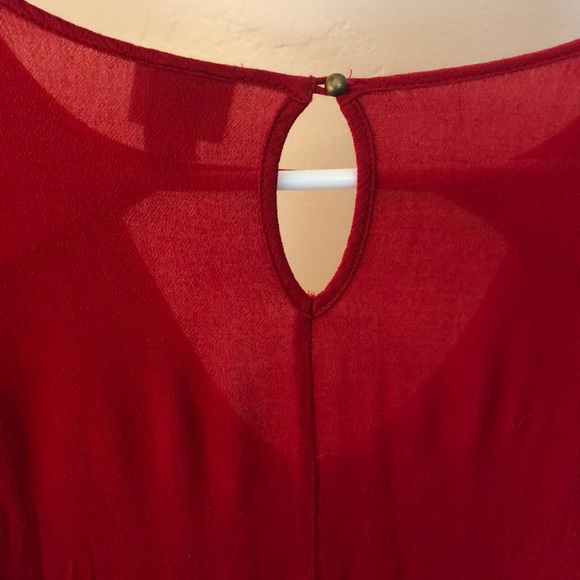 Red loose fit bell sleeve shirt - Picture 3 of 4